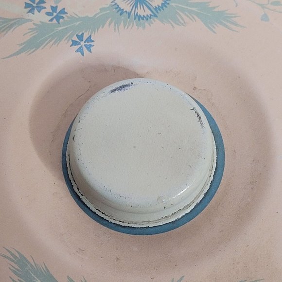 Vintage Metal Candy Tin MCM Retro Light Pink Blue Floral 7.5 Inches Light Wear - Picture 3 of 12